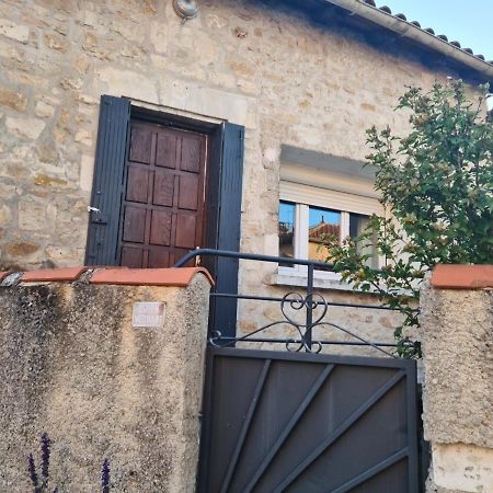 Logement Entier Situe A Taponnat Fleurignac. エクステリア 写真