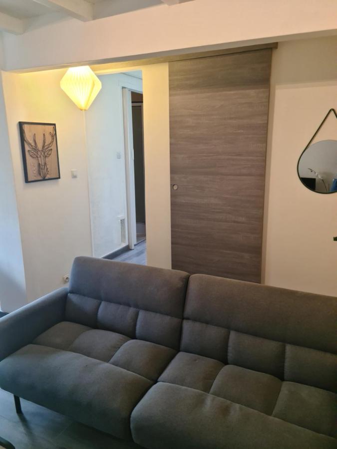 Logement Entier Situe A Taponnat Fleurignac. エクステリア 写真